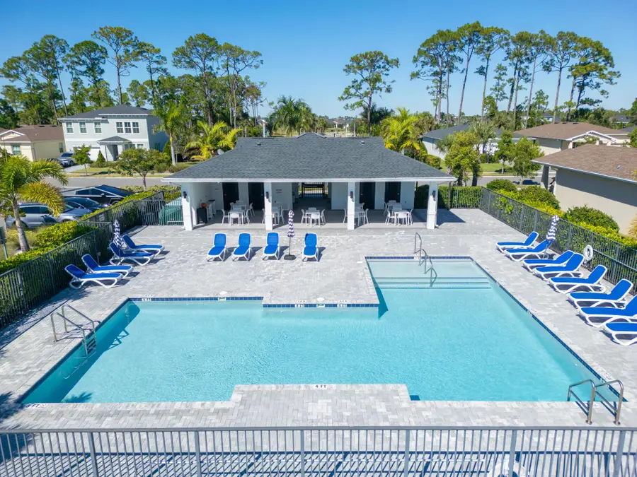 460 Veridian Circle Nw, Palm Bay, FL 32907 - Image #3