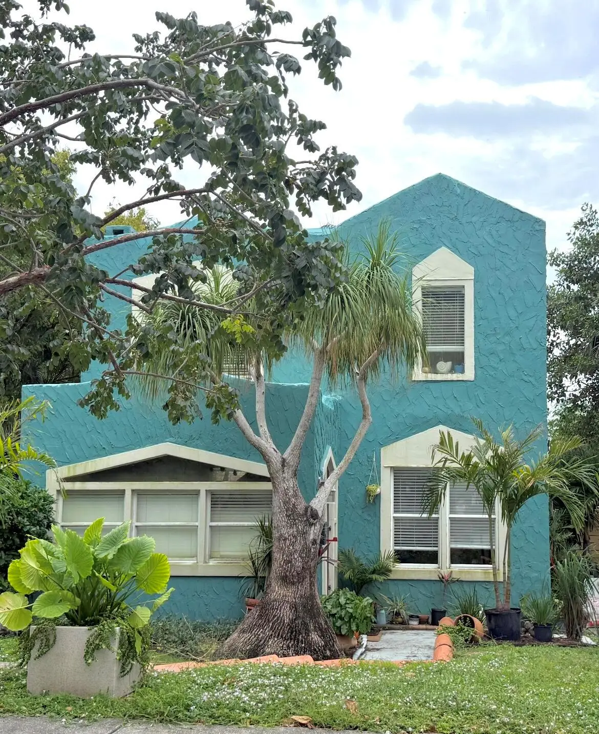 944 39th Court, West Palm Beach, FL 33407 - Image #1