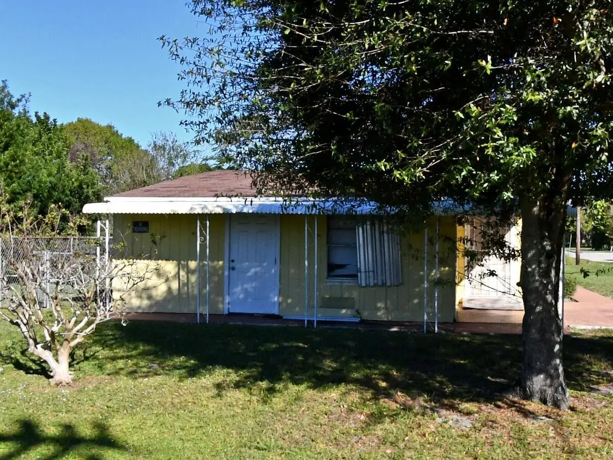 2102 Avenue P, Fort Pierce, FL 34950 - Image #1