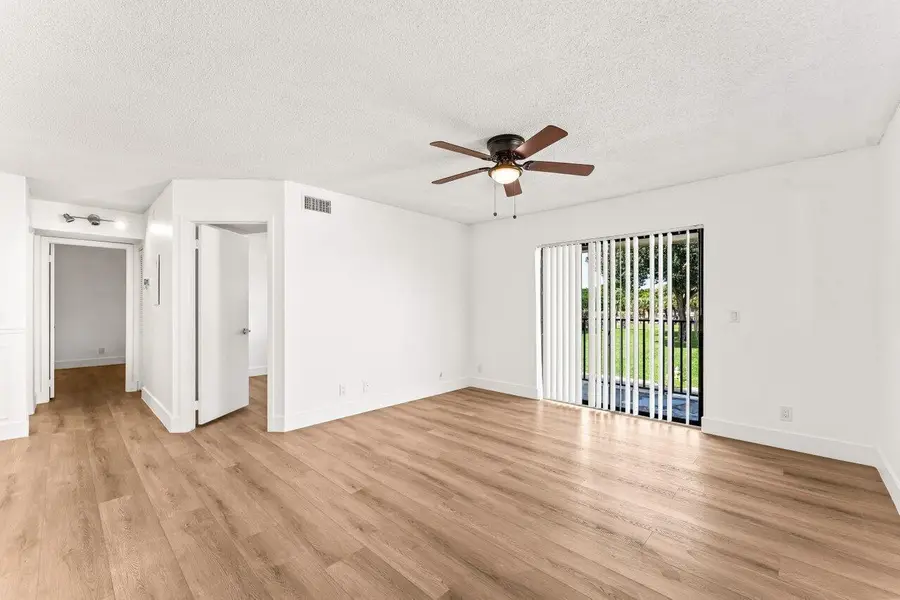 522 Trace Circle #209, Deerfield Beach, FL 33441 - Image #3