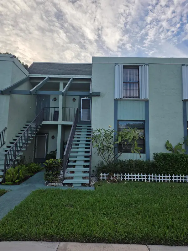 7410 NW 18th Street #206, Margate, FL 33063