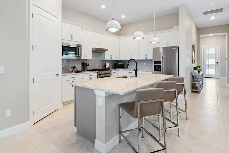 579 SE Villandry Way, Port Saint Lucie, FL 34984 - Image #3