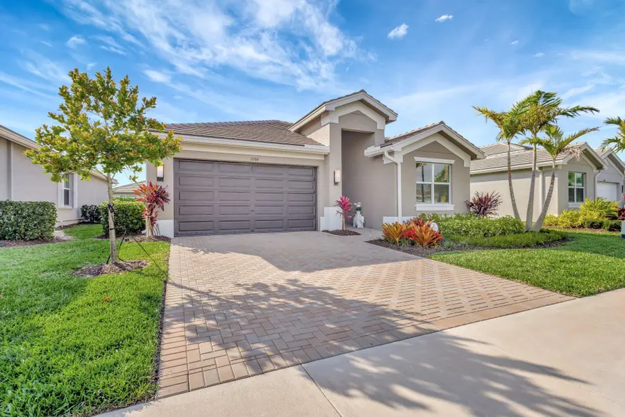 11706 SW Oceanus Boulevard, Port Saint Lucie, FL 34987 - Image #2