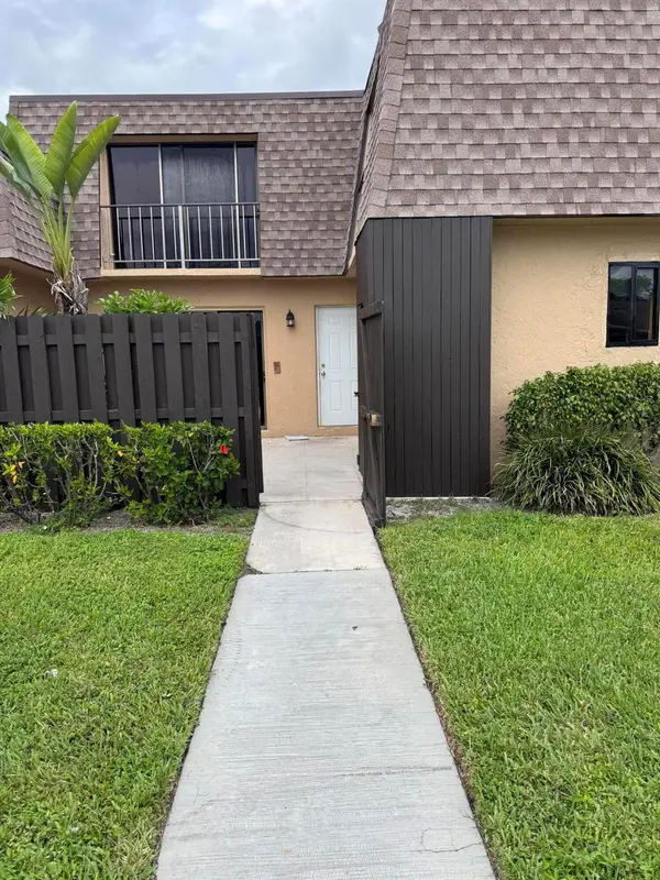 4101 Waterview Circle #41-A, Palm Springs, FL 33461