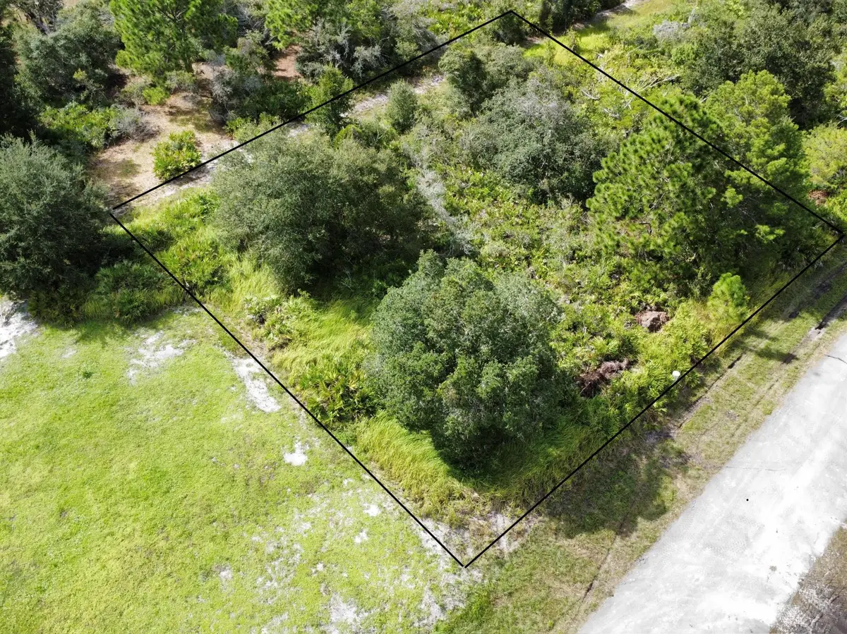 5525 Virtudes Street, Sebring, FL 33872 - Image #1