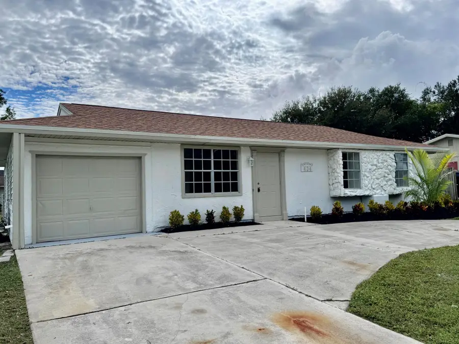 434 NE Electra Avenue, Port Saint Lucie, FL 34983 - Image #2