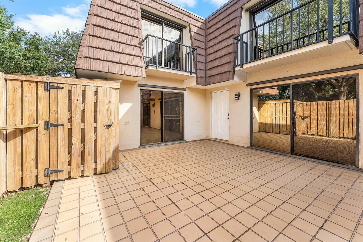 1214 12th Lane, Palm Beach Gardens, FL 33418 - Image #1