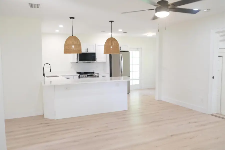 816 Tuscaloosa Street, West Palm Beach, FL 33405 - Image #3