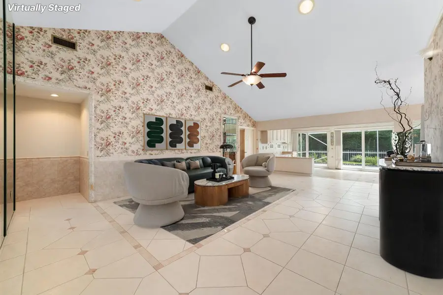 2368 Saratoga Bay Drive, West Palm Beach, FL 33409 - Image #2