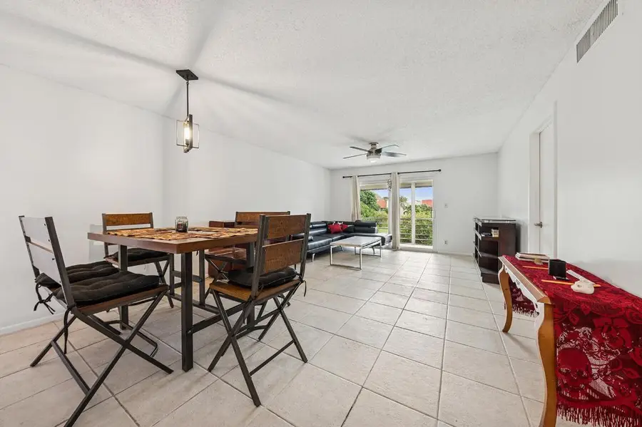 2700 Fiore Way #211, Delray Beach, FL 33445 - Image #3