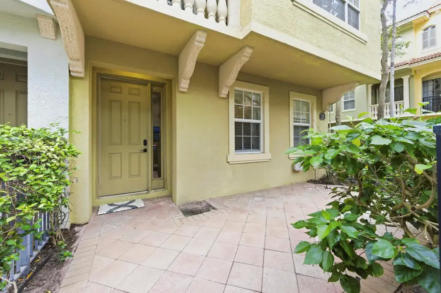 2720 Ravella Way, Palm Beach Gardens, FL 33410 - Image #2