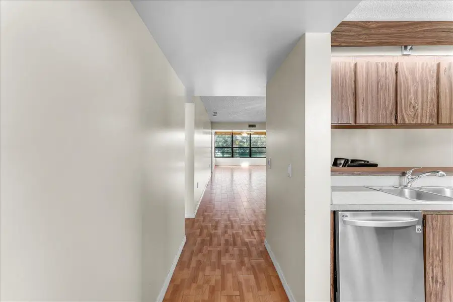 3540 Whitehall Drive #203, West Palm Beach, FL 33401 - Image #3