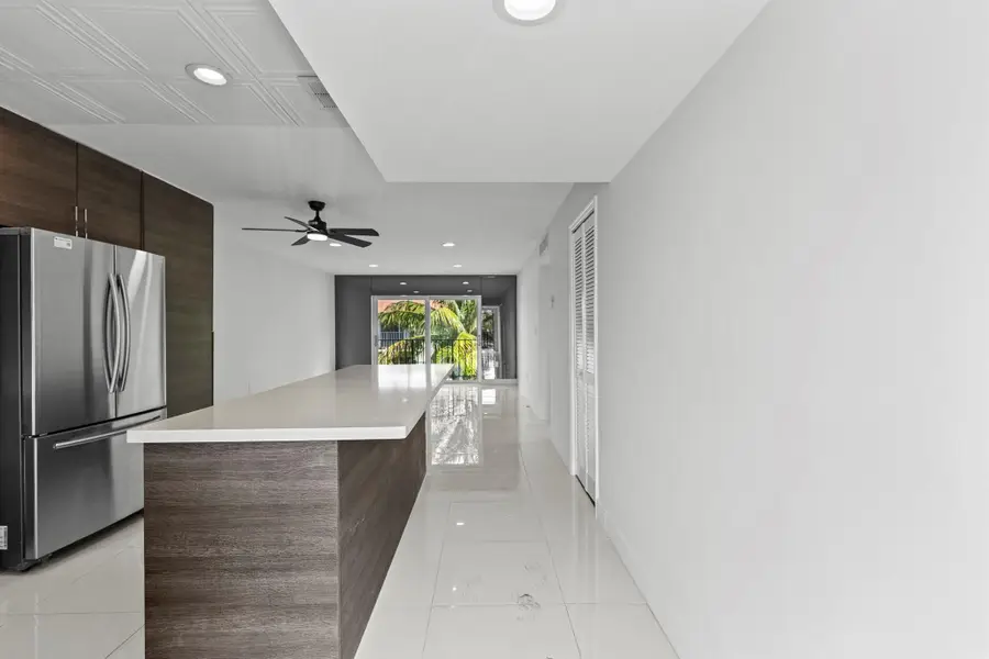 809 W Oakland Park Boulevard #K12, Oakland Park, FL 33311 - Image #2