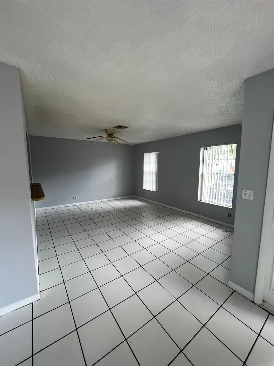 6123 SW 4th Place, Margate, FL 33068 - Image #2