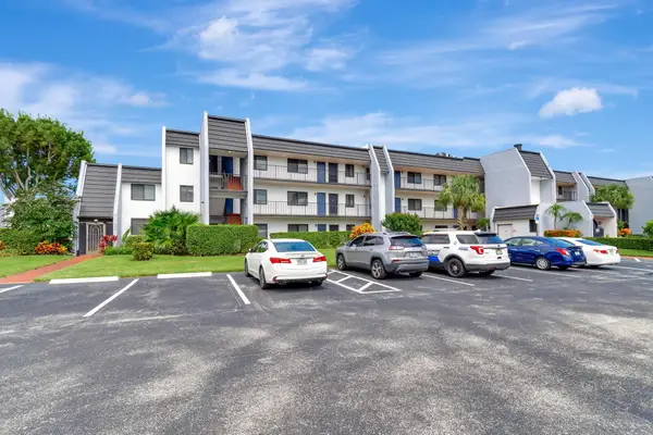 4248 Deste Court #202, Lake Worth, FL 33467