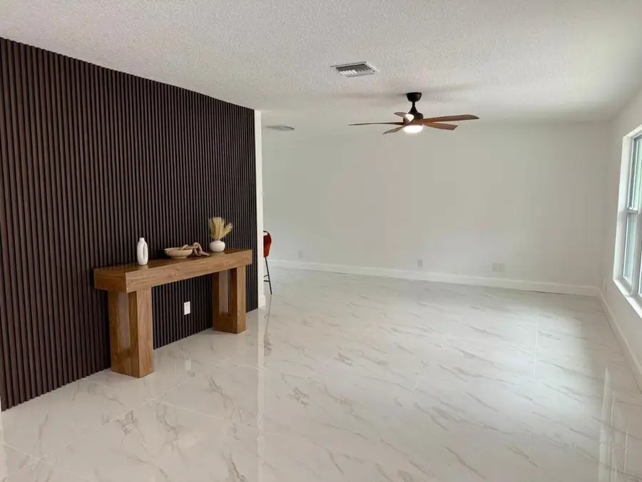 2812 F Road, Loxahatchee Groves, FL 33470 - Image #2