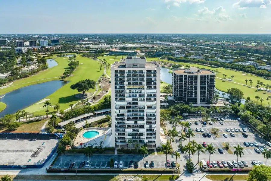 2425 Presidential Way #1206, West Palm Beach, FL 33401 - Image #2