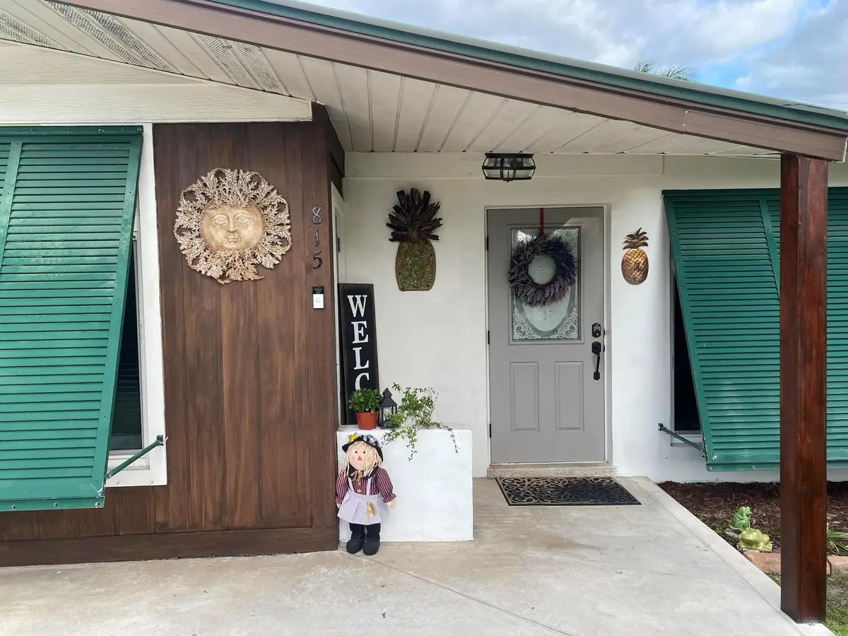 815 SE Stafford Drive, Stuart, FL 34996 - Image #1