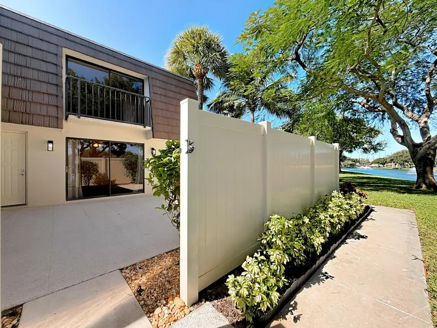 7818 78th Way, West Palm Beach, FL 33407 - Image #2