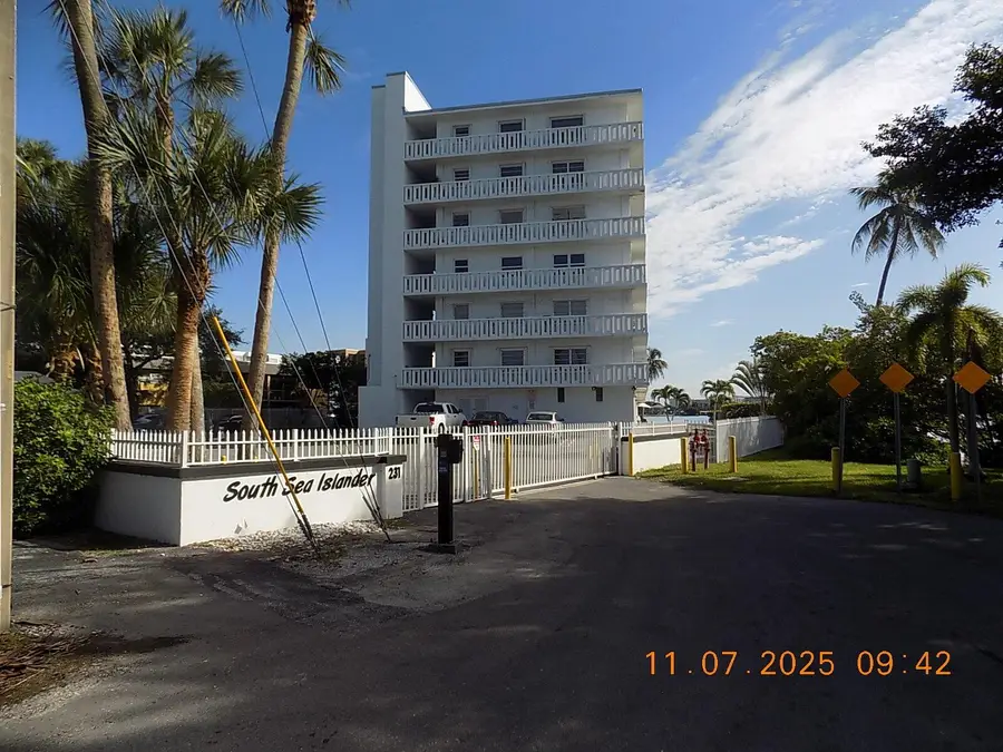 231 E Lantana Road #501, Lantana, FL 33462 - Image #2