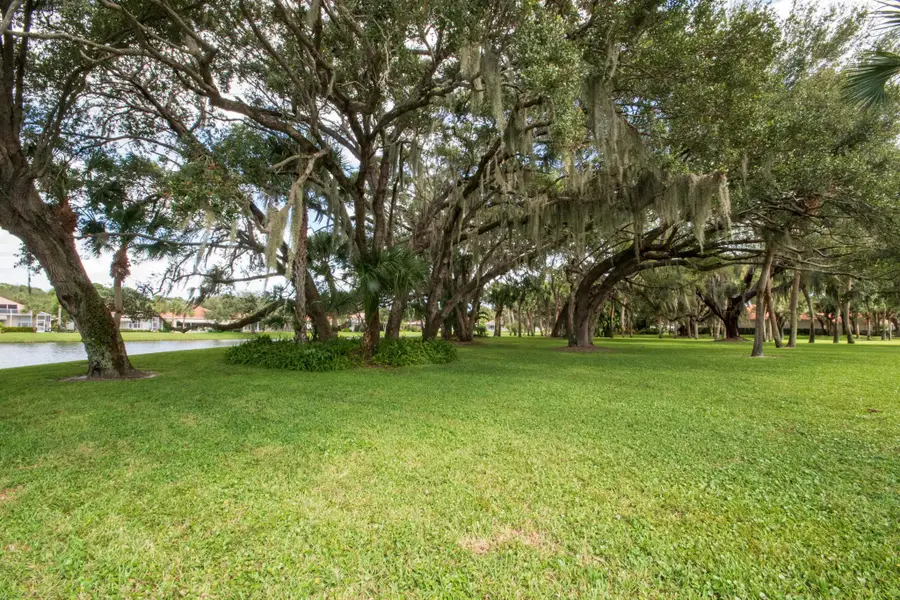 283 Kelsey Park Circle, Palm Beach Gardens, FL 33410 - Image #3
