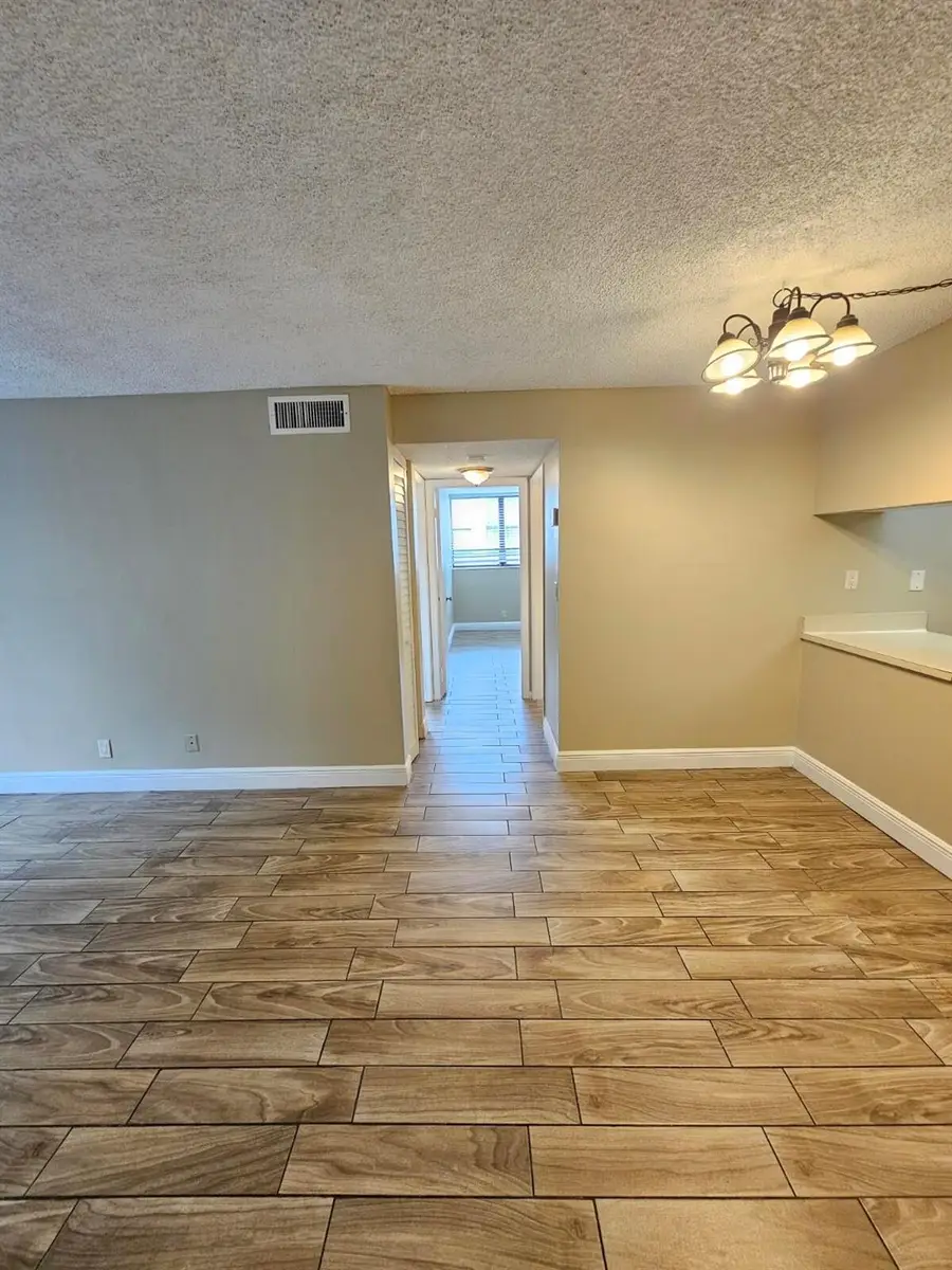 1850 N Congress Avenue #307, West Palm Beach, FL 33401 - Image #2