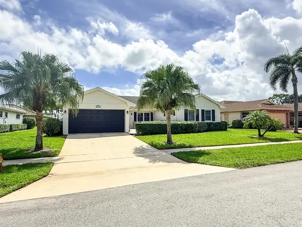 10684 Greentrail Drive S, Boynton Beach, FL 33436
