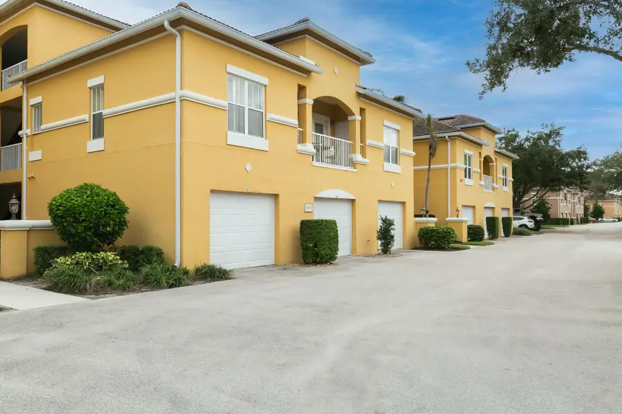 5015 Fairways Circle #107, Vero Beach, FL 32967 - Image #2