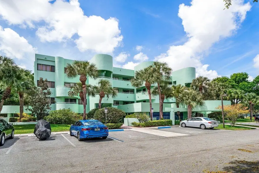 5884 Morningstar Circle #205, Delray Beach, FL 33484 - Image #2