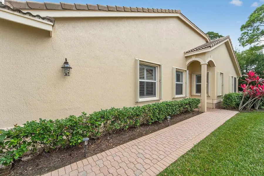 8137 Carnoustie Place, Port Saint Lucie, FL 34986 - Image #3