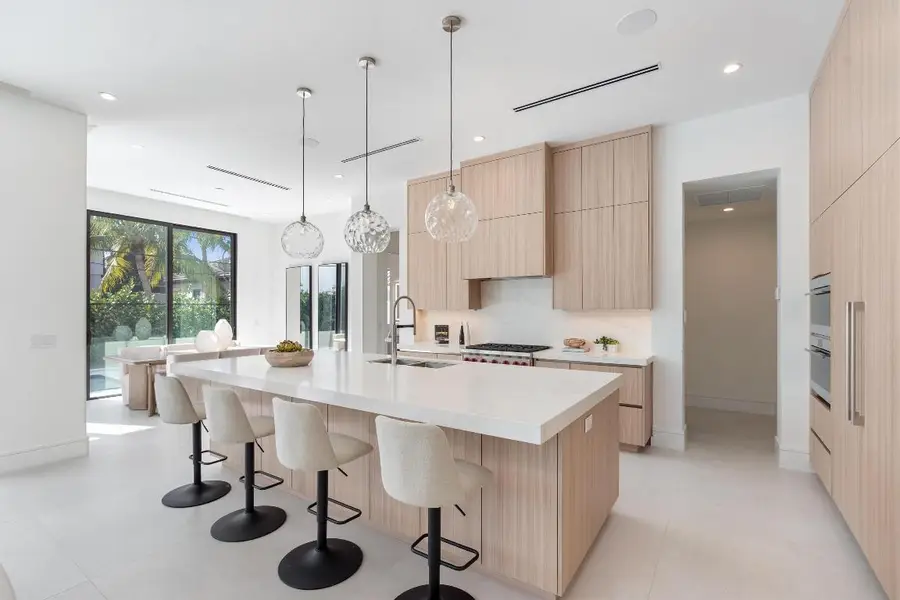 498 NE 6th Street, Boca Raton, FL 33432 - Image #3