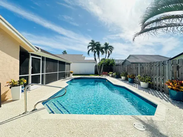 21023 Rustlewood Avenue, Boca Raton, FL 33428