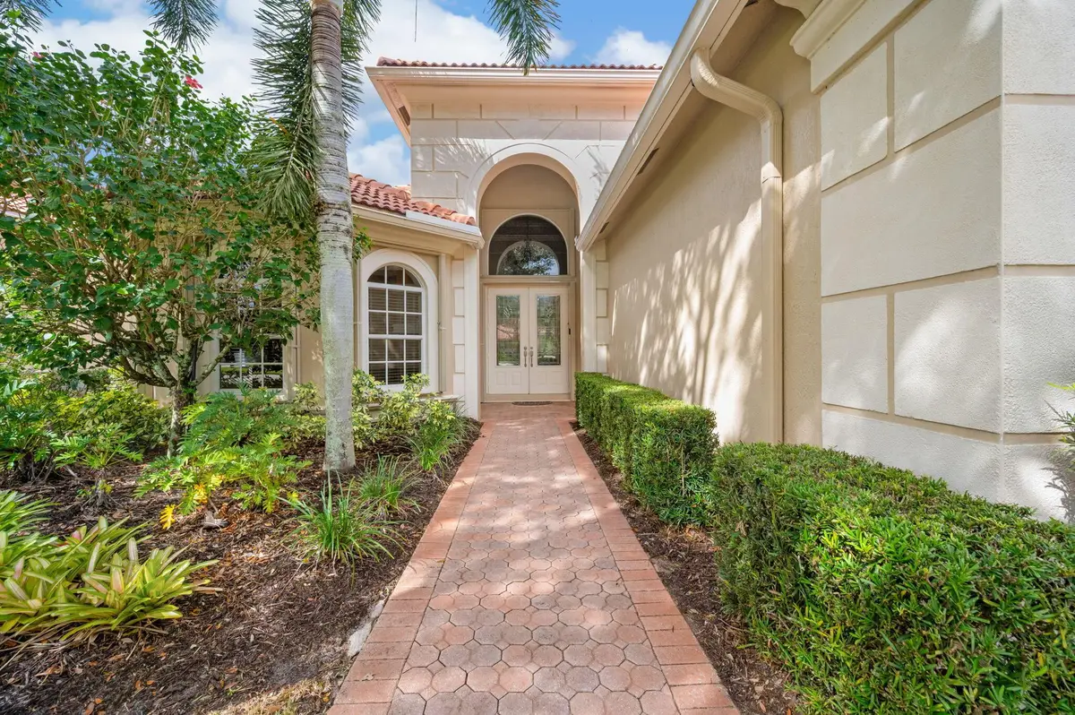 9033 Champions Way, Port Saint Lucie, FL 34986 - Image #1