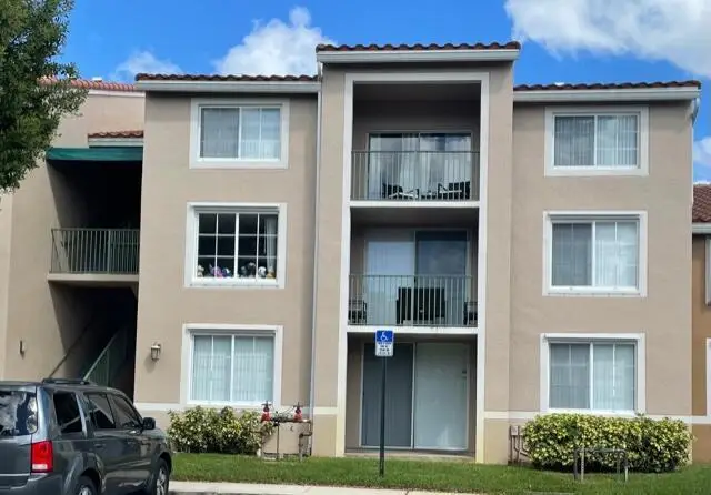 7856 Sonoma Springs Circle #305, Lake Worth, FL 33463 - Image #3