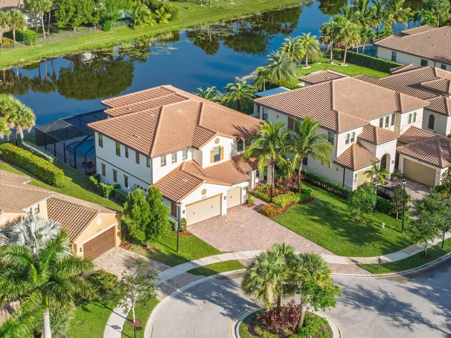 8215 NW 117th Lane, Parkland, FL 33076 - Image #2