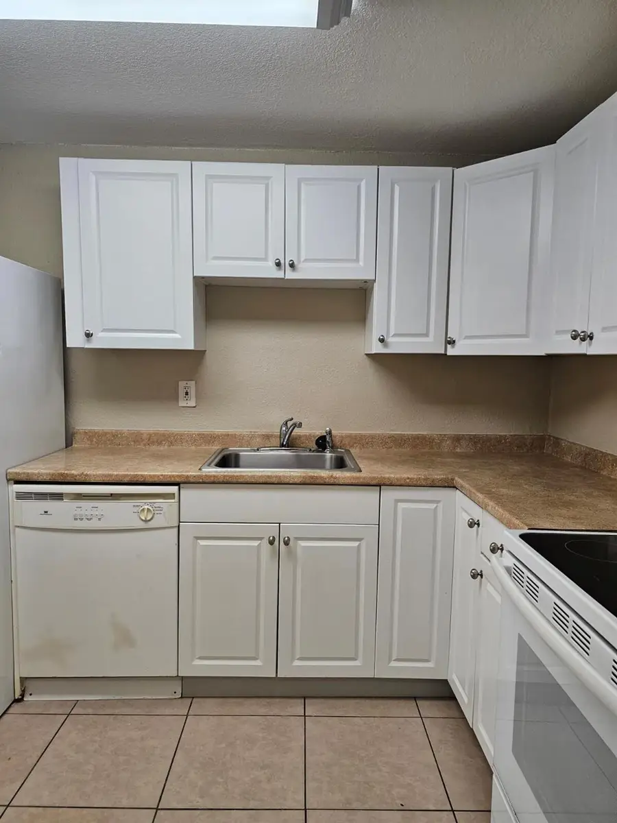 4324 NW 9th Avenue #6-1c, Deerfield Beach, FL 33064 - Image #2