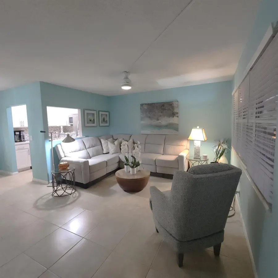 424 Dover B E, West Palm Beach, FL 33417 - Image #3