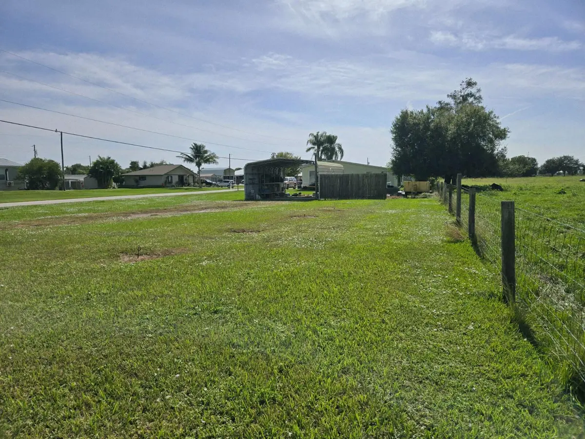 1068 Jerdik Drive, Moore Haven, FL 33471 - Image #1