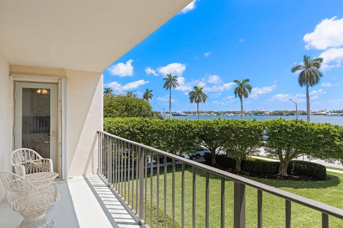 1801 S Flagler Drive #202, West Palm Beach, FL 33401 - Image #1