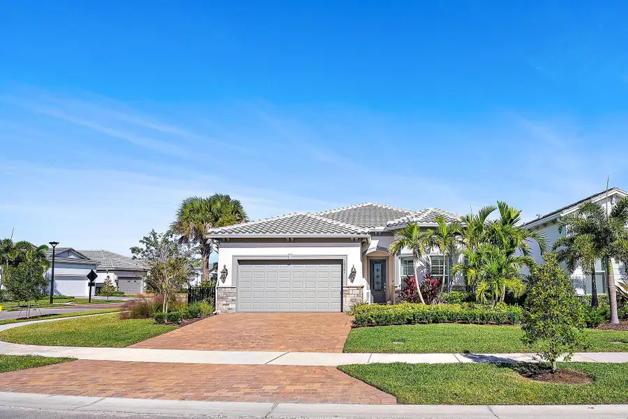 10361 Northbrook Circle, Palm Beach Gardens, FL 33412 - Image #3