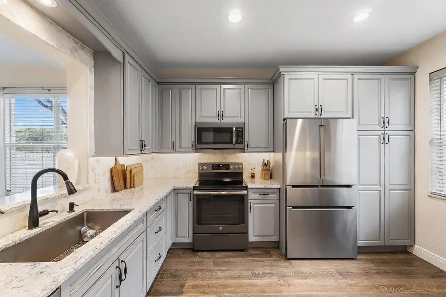 8041 Murano Circle, Palm Beach Gardens, FL 33418 - Image #3