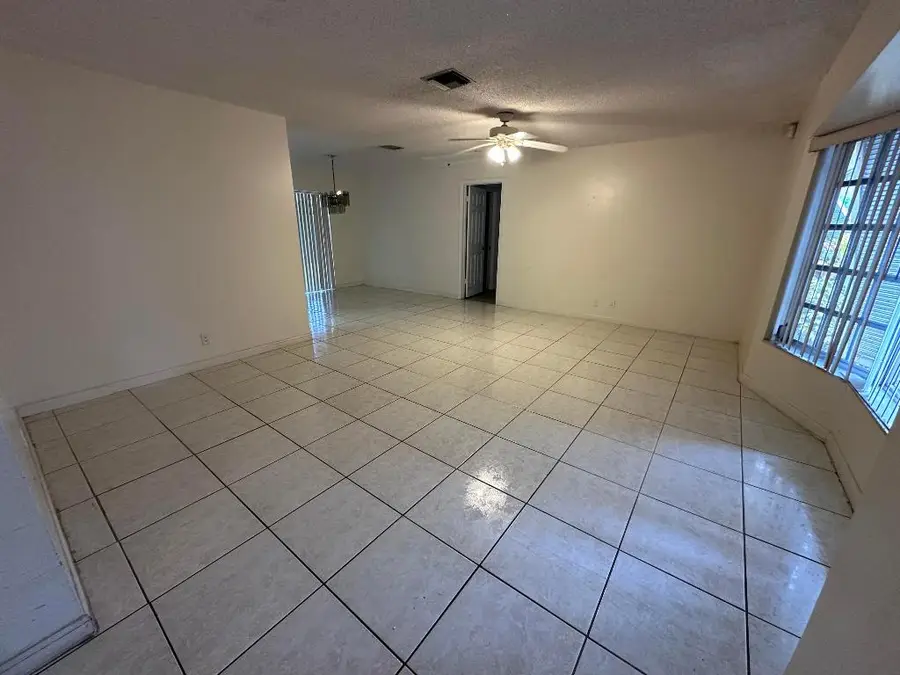 1820 17th Court N, Lake Worth Beach, FL 33460 - Image #2