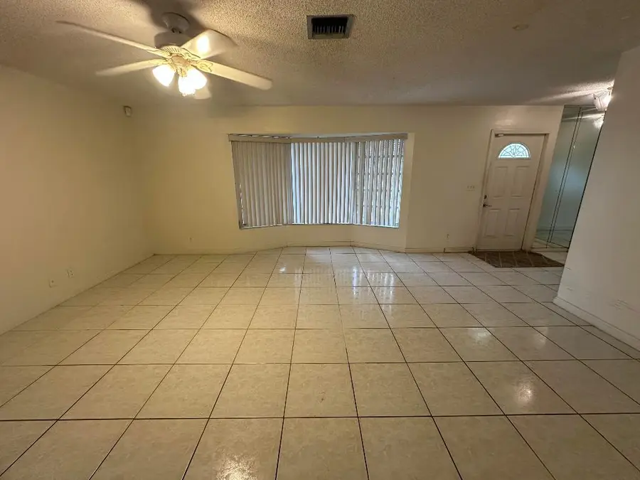 1820 17th Court N, Lake Worth Beach, FL 33460 - Image #3