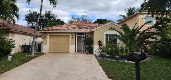 6628 Country Winds Cove, Lake Worth, FL 33463