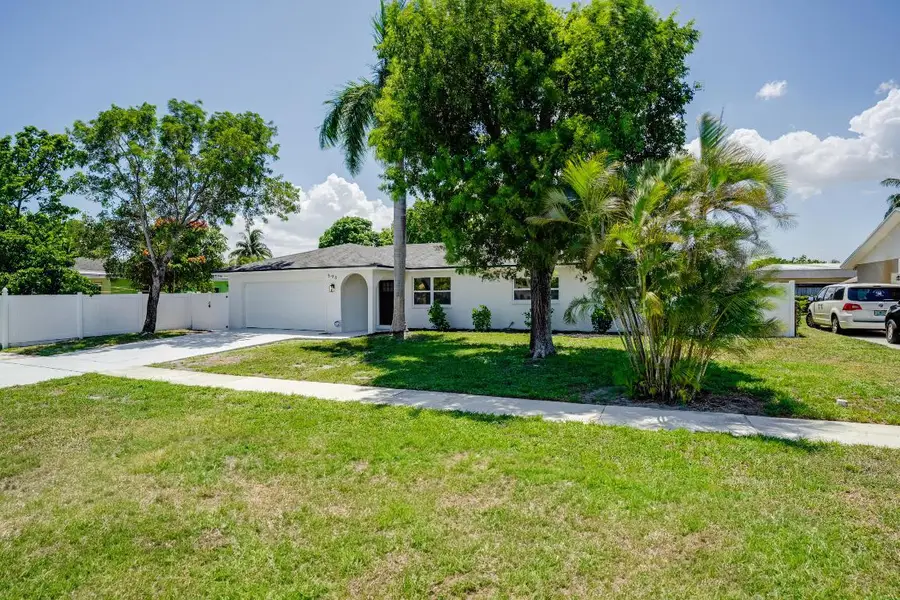 598 Coral Way, Delray Beach, FL 33445 - Image #2