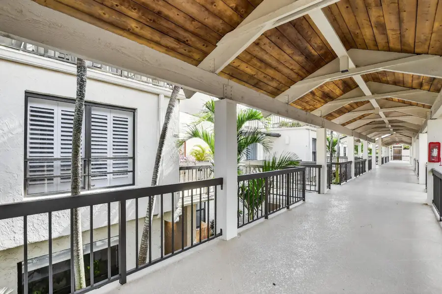 900 Greensward Lane #203-G, Delray Beach, FL 33445 - Image #3