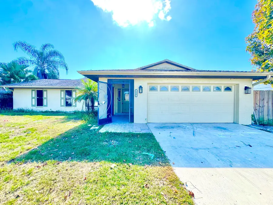 190 SW Ray Avenue, Port Saint Lucie, FL 34953 - Image #2