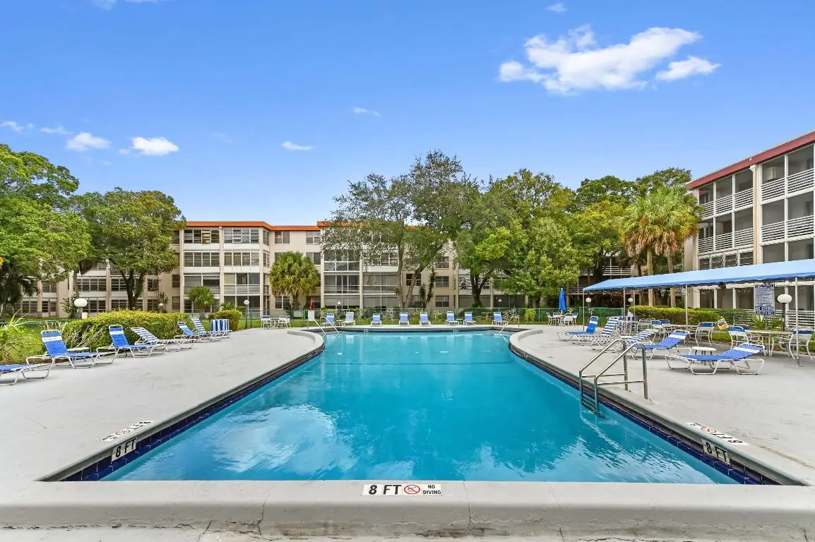 2650 NW 49th Avenue #422, Lauderdale Lakes, FL 33313 - Image #1