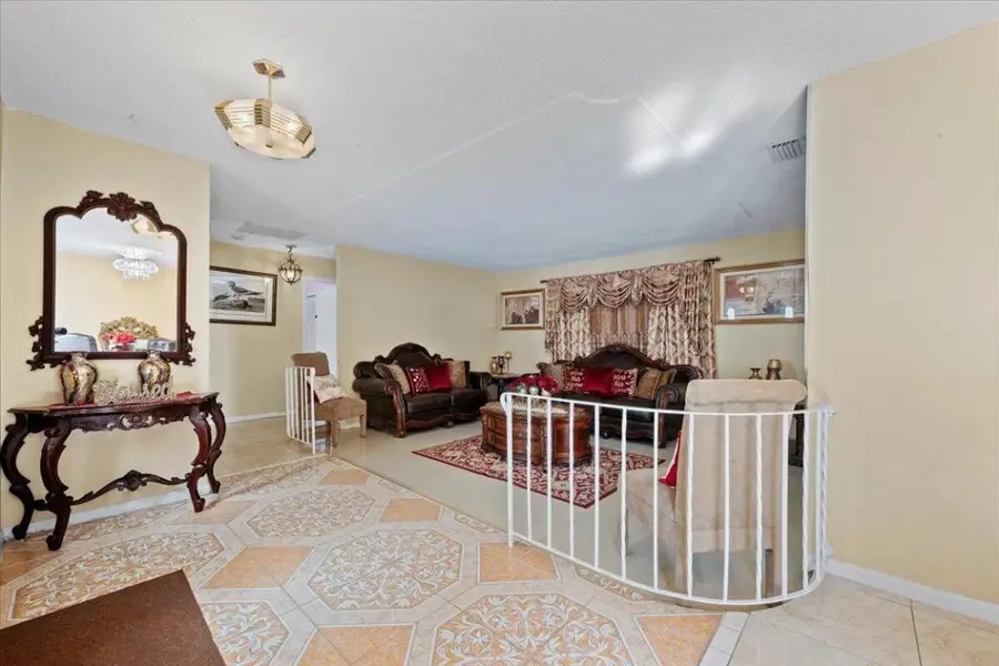 1827 Pinehurst Drive, West Palm Beach, FL 33407 - Image #3