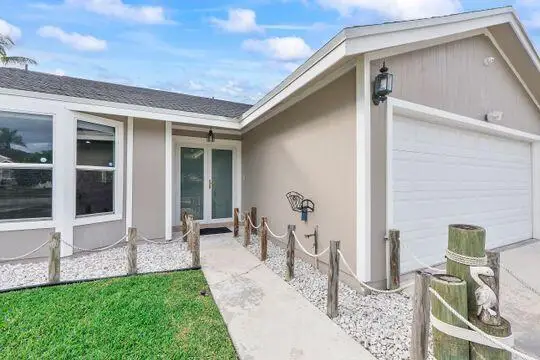 4085 Clearview Terrace, West Palm Beach, FL 33417 - Image #2